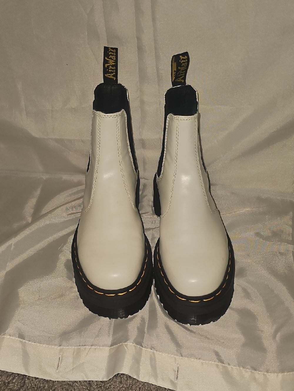 DR. MARTENS 2976 Quad Chelsea Platform White Boots Unisex Adult US M6/ W7